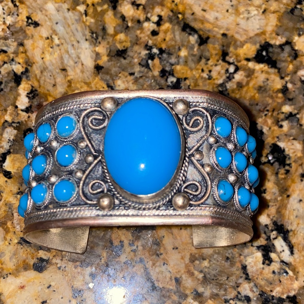 Vintage Southwestern Style Turquoise Cabochon Cuff Bracelet